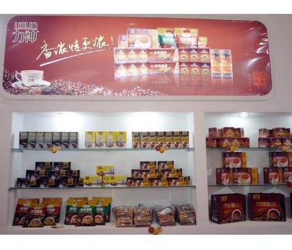 2014海南冬交會(huì) 力神咖啡引來(lái)人潮~